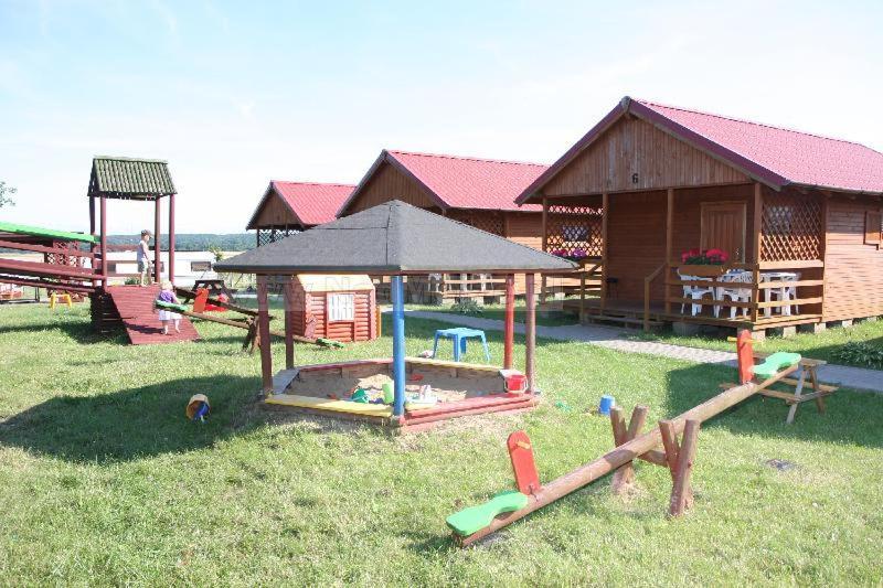 Domki U Karasia Rusinowo (Slawno) Exterior foto