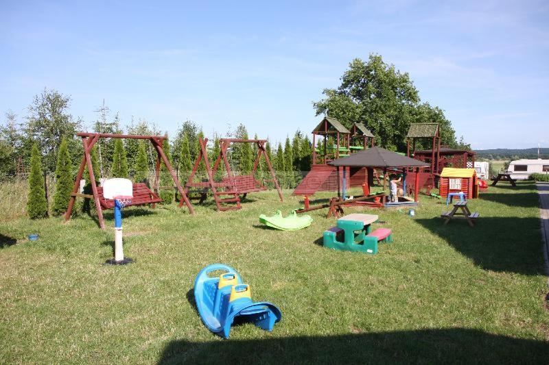 Domki U Karasia Rusinowo (Slawno) Exterior foto